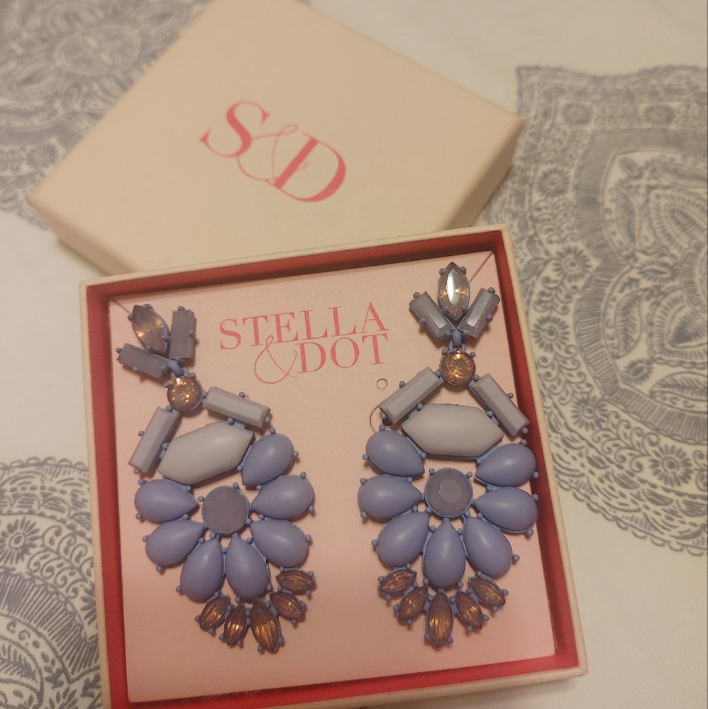 Lavender Stella & Dot Earrings